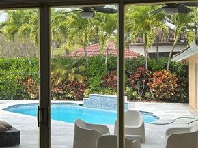 966 Spoonbill Cir, Weston FL 33326