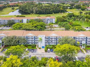 12600 SW 5th Ct 215L, Pembroke Pines FL 33027