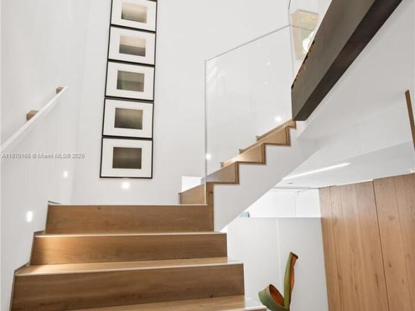 801 Brickell Key Blvd PH3306, Miami FL 33131