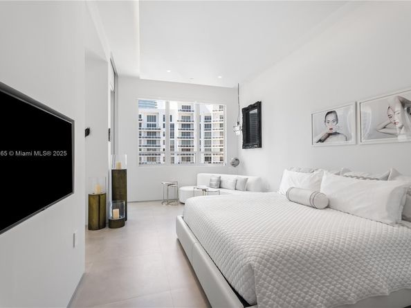 801 Brickell Key Blvd PH3306, Miami FL 33131