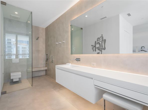 801 Brickell Key Blvd PH3306, Miami FL 33131