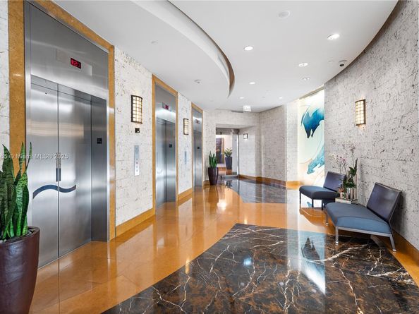 801 Brickell Key Blvd PH3306, Miami FL 33131