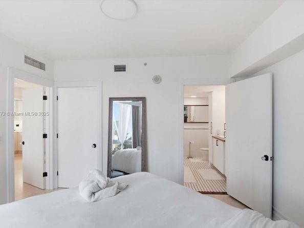 350 S Miami Ave 1205, Miami FL 33130