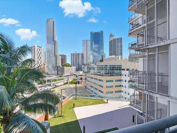 350 S Miami Ave 1205, Miami FL 33130