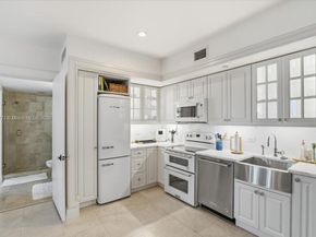 350 S Miami Ave 1205, Miami FL 33130