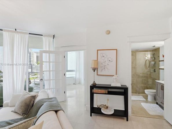 350 S Miami Ave 1205, Miami FL 33130