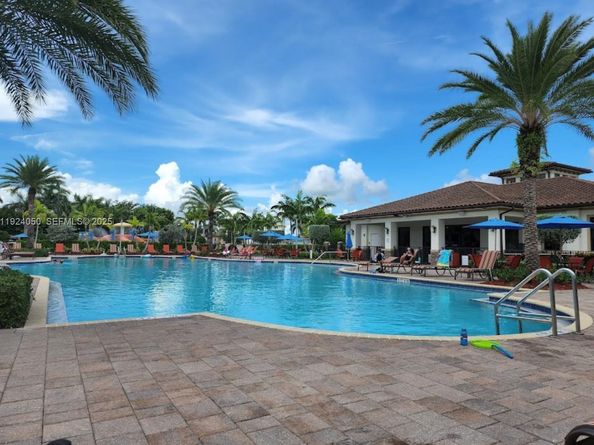 3736 NE 2nd Street, Homestead FL 33033