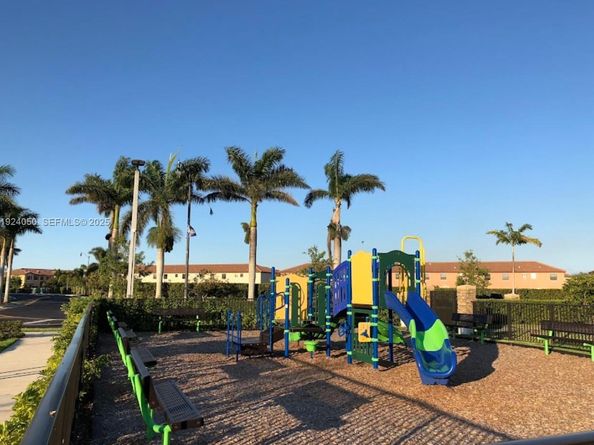 3736 NE 2nd Street, Homestead FL 33033