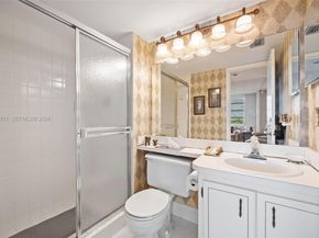 3300 W Rolling Hills Cir 510, Davie FL 33328