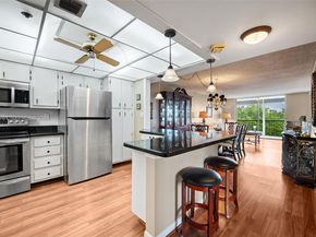3300 W Rolling Hills Cir 510, Davie FL 33328