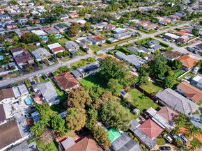 6550 SW 27th St, Miami FL 33155