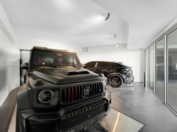 18555 Collins Ave 3205, Sunny Isles Beach FL 33160