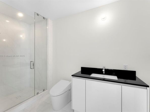 18555 Collins Ave 3205, Sunny Isles Beach FL 33160