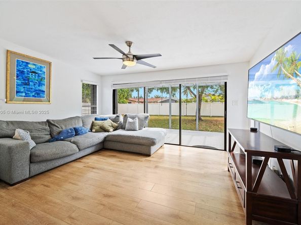 18321 NE 7th Ct, North Miami Beach FL 33179
