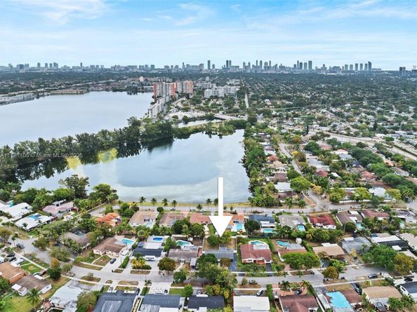 18321 NE 7th Ct, North Miami Beach FL 33179