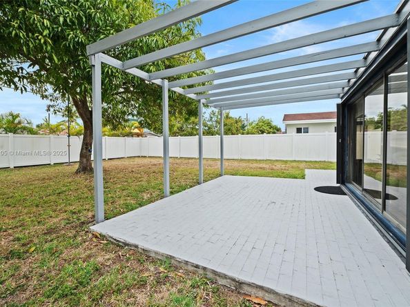 18321 NE 7th Ct, North Miami Beach FL 33179