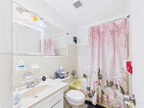 1713 SW 11th Ct, Fort Lauderdale FL 33312