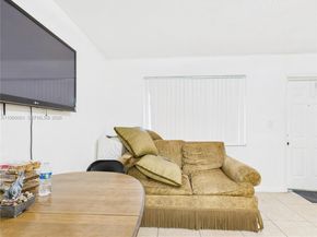 1713 SW 11th Ct, Fort Lauderdale FL 33312
