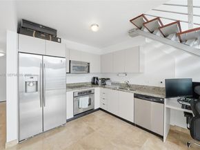 41 SE 5th St 2104, Miami FL 33131