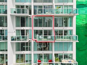 41 SE 5th St 2104, Miami FL 33131