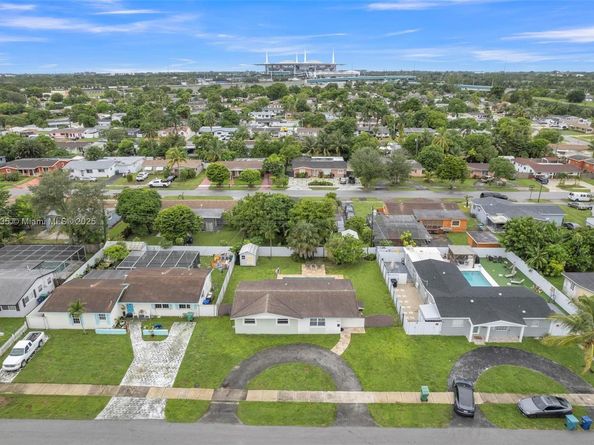 20112 NW 12th Ct, Miami Gardens FL 33169