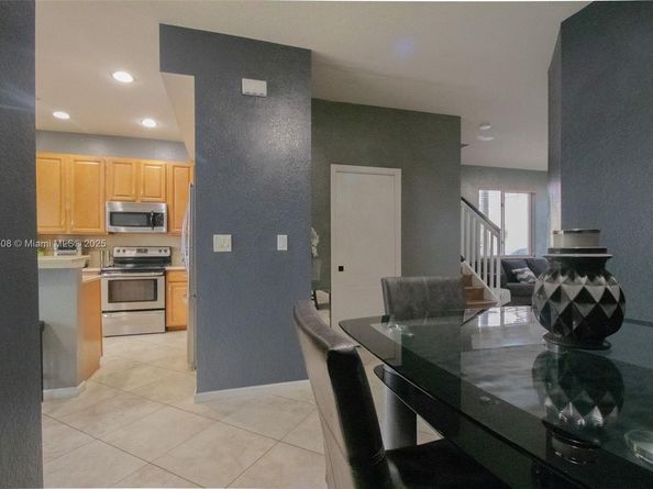 21119 NW 14th Pl 437, Miami Gardens FL 33169