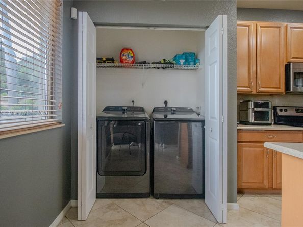 21119 NW 14th Pl 437, Miami Gardens FL 33169