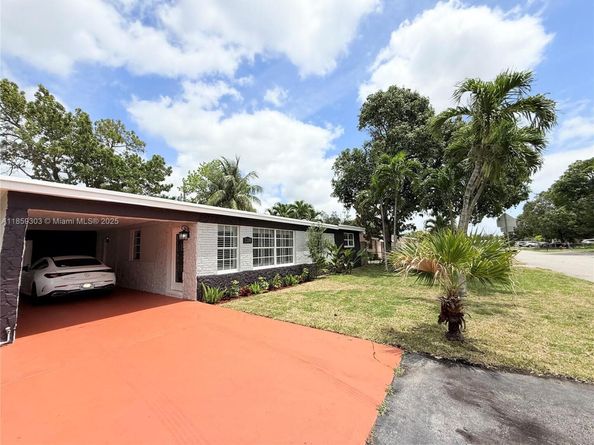 2339 NW 13th St, Fort Lauderdale FL 33311