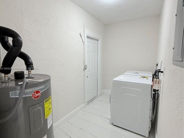 2339 NW 13th St, Fort Lauderdale FL 33311