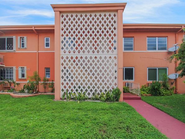 3451 SW 11th St 8A, Miami FL 33135