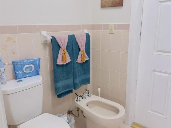 13391 NW 7th Ter, Miami FL 33182