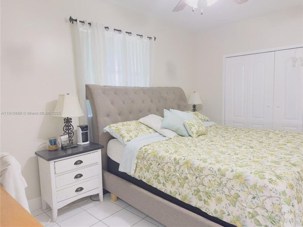 13391 NW 7th Ter, Miami FL 33182