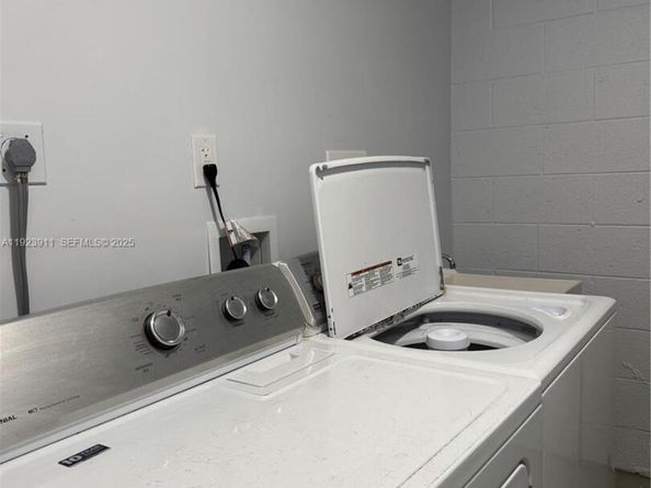 400 N Surf Rd RGB, Hollywood FL 33019