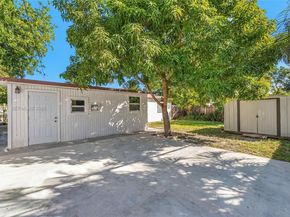 660 NE 59th Ct, Oakland Park FL 33334
