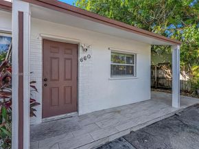660 NE 59th Ct, Oakland Park FL 33334