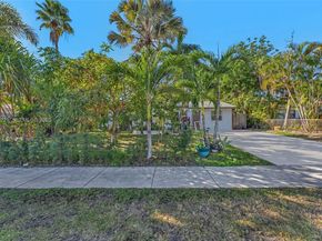 660 NE 59th Ct, Oakland Park FL 33334