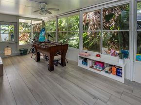 1400 Dewey St, Hollywood FL 33020