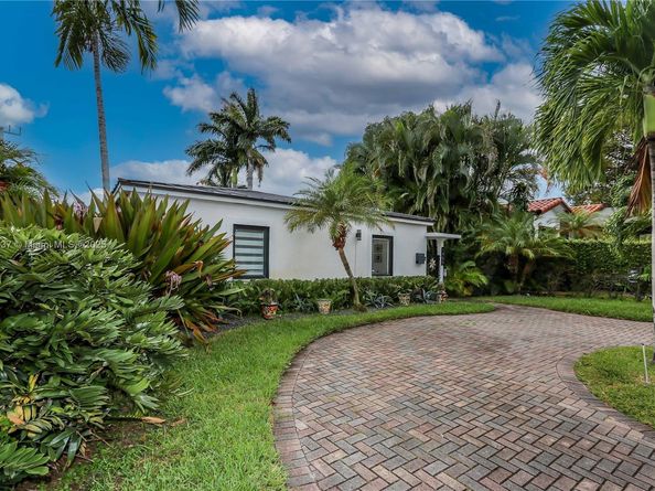 1400 Dewey St, Hollywood FL 33020