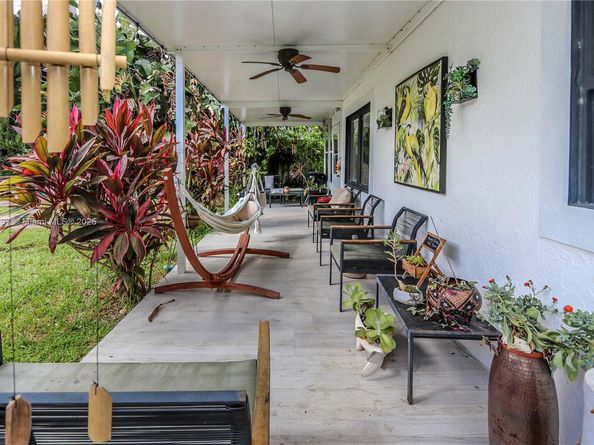 1400 Dewey St, Hollywood FL 33020