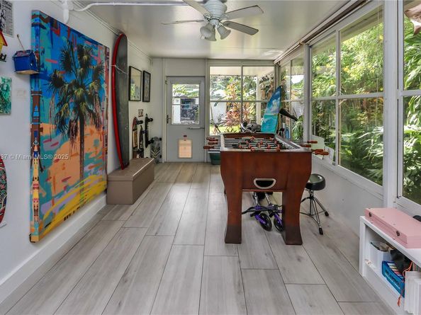 1400 Dewey St, Hollywood FL 33020