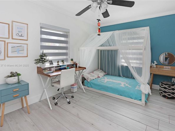 1400 Dewey St, Hollywood FL 33020