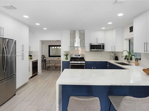 1400 Dewey St, Hollywood FL 33020