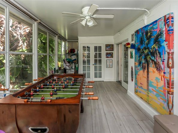 1400 Dewey St, Hollywood FL 33020