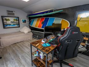 1400 Dewey St, Hollywood FL 33020