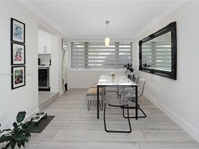 1400 Dewey St, Hollywood FL 33020