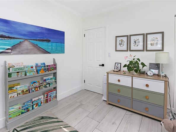 1400 Dewey St, Hollywood FL 33020