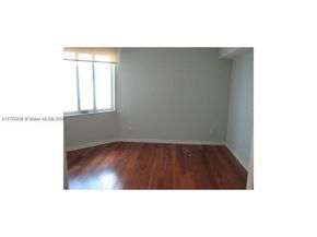 325 S Biscayne Blvd 3822, Miami FL 33131