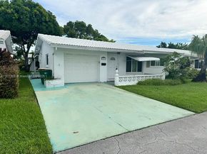 8403 NW 59th Ct, Tamarac FL 33321