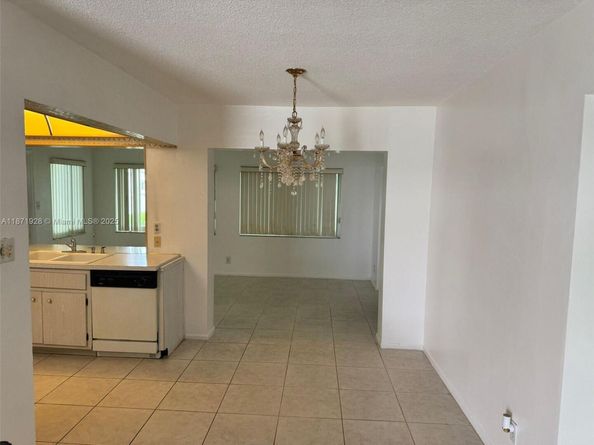 8403 NW 59th Ct, Tamarac FL 33321