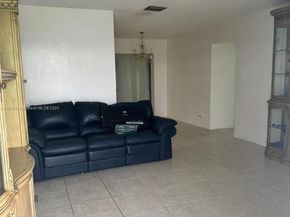 8403 NW 59th Ct, Tamarac FL 33321